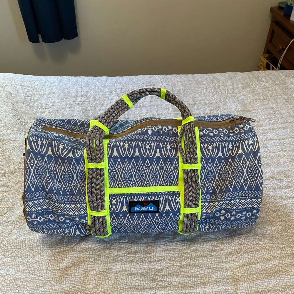KAVU duffel bag